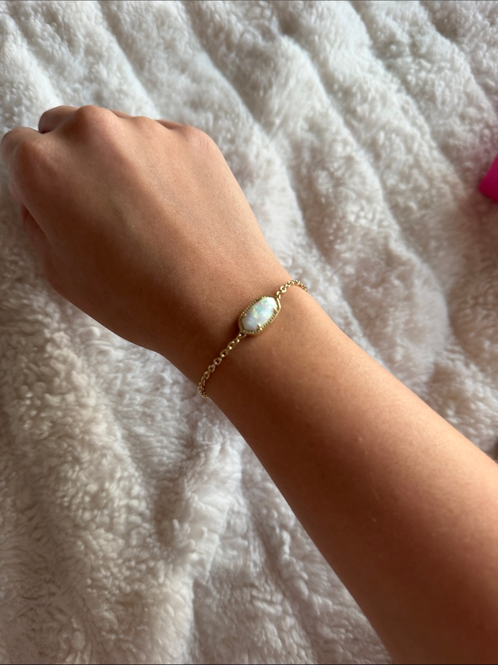 Kendra Scott Gold Chain Bracelet with Opal Gemstone - Elegant Women’s Jewelry